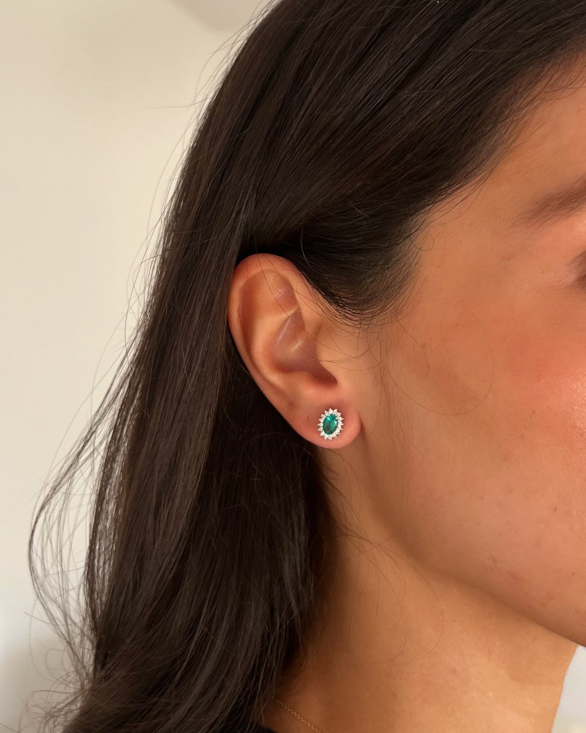 Pendientes Iris Studs Esmeralda Luara